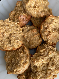 Una foto de Muffins de manzana saludable proteico!