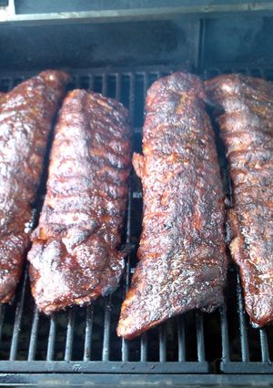 A picture of smoked bbq pork ribs.