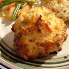 A picture of Red Lobster Style ♡ Cheddar Biscuit.