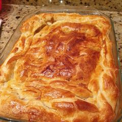 A picture of Bacon, herb and vegetable pie.