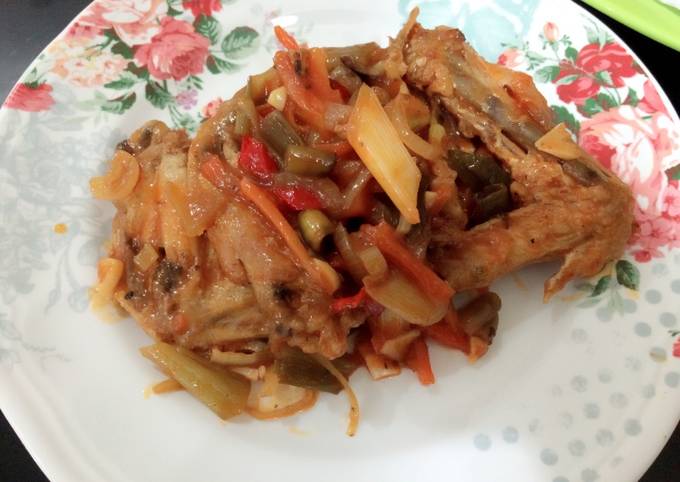 Langkah Mudah untuk Membuat Sayap ayam asam manis Anti Gagal