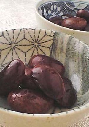A picture of Simmered Purple Runner Beans in a Pressure Cooker.