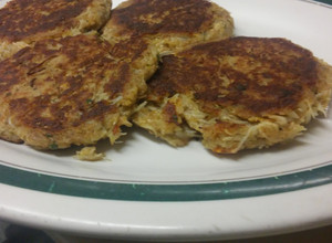 A picture of Evan's Crab Cakes.