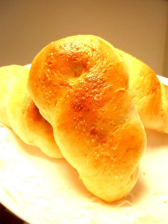A picture of Subtly Sweet Simple Time-Saver Milk Sugar Bread.