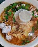 ก๋วยเตี๋ยวเกี๊ยวหมูต้มยำ (ฉบับเร่งด่วน)