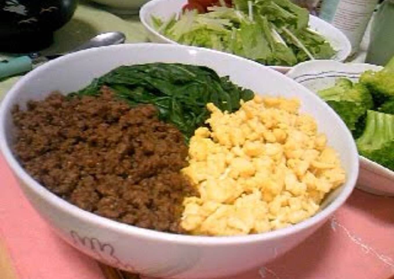 Tricolour Rice Bowl with Beef Mince