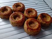 Una foto de donuts zanahoria