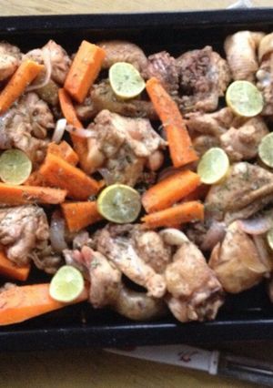 A picture of Bake chicken with lemon.