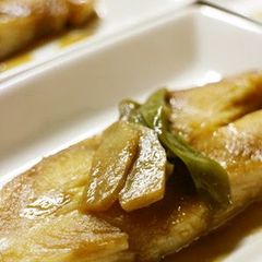 A picture of Easy Simmered Flounder in a Frying Pan.