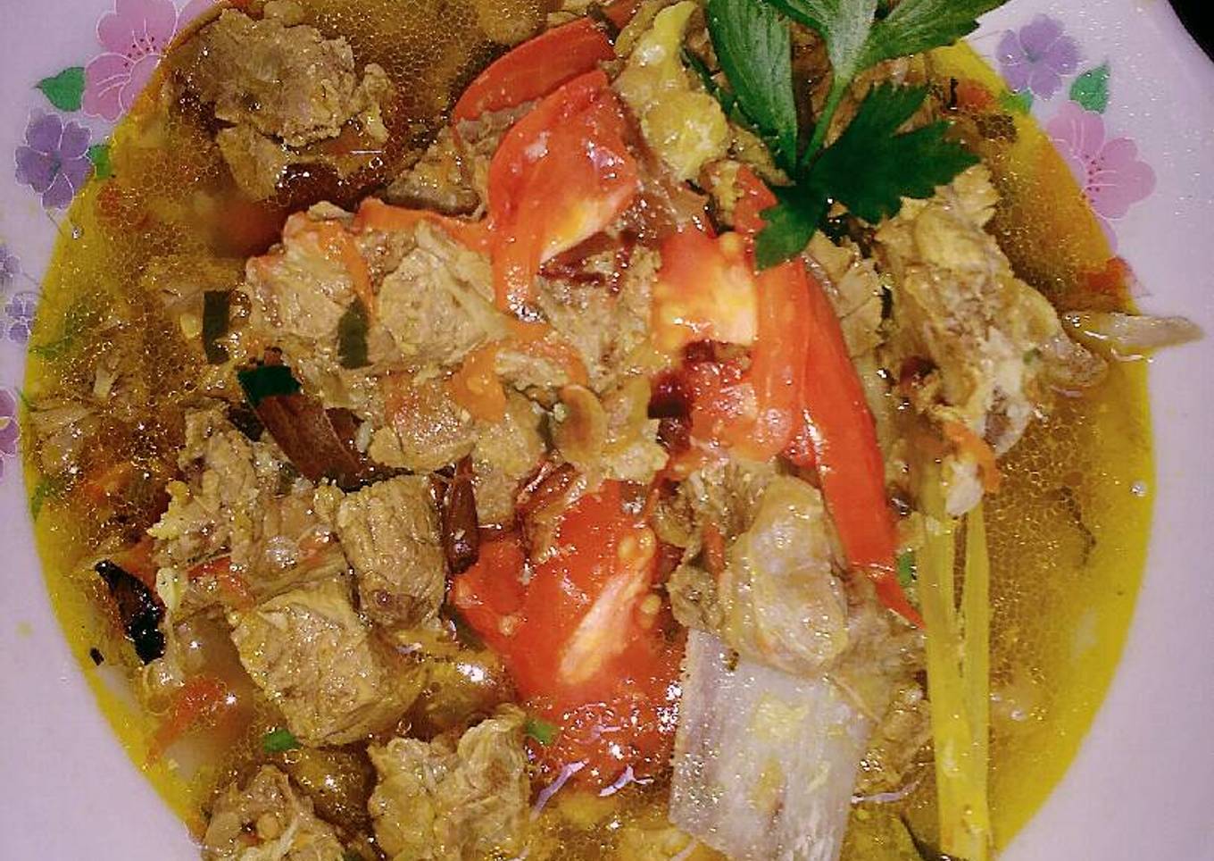 Soto daging balungan kuah bening