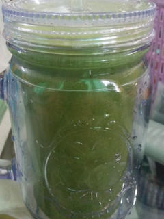 A picture of simple green smoothie.