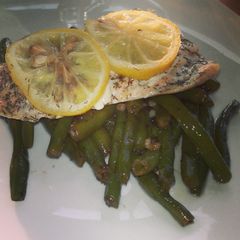 A picture of Salmon with Lemon and Dill.