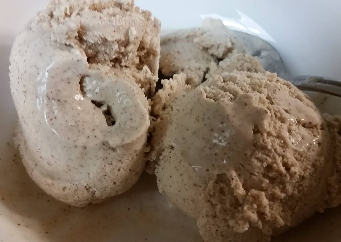 Cinnamon Honey Ice Cream