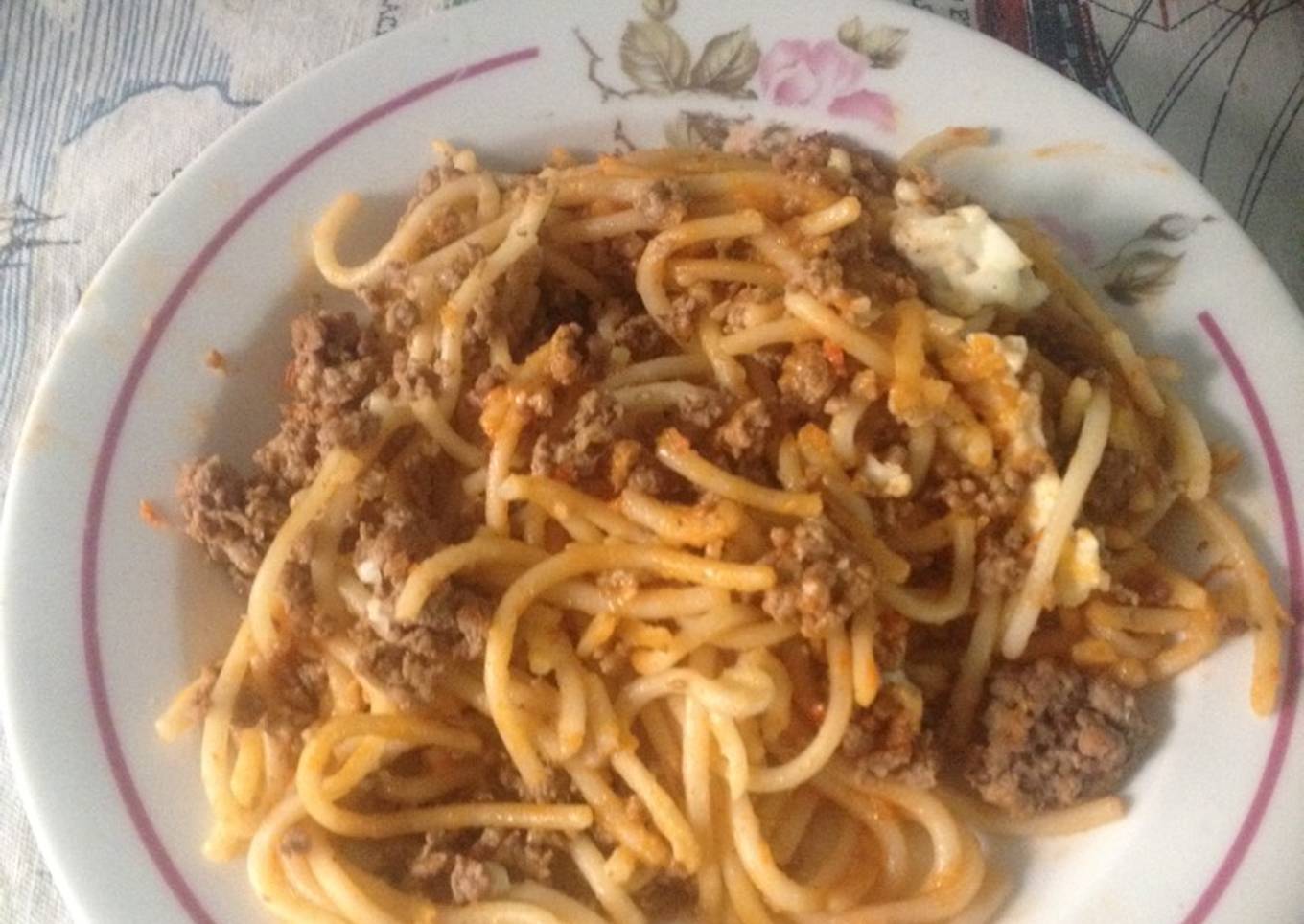 Spaghetti con carne molida