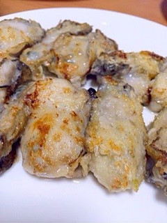 A picture of Garlic Butter Sautéed Oysters.