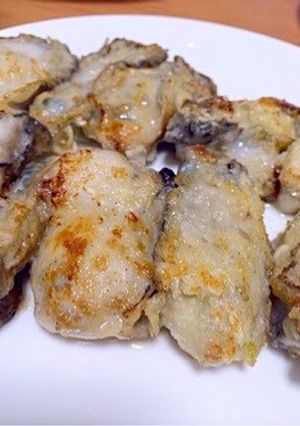 A picture of Garlic Butter Sautéed Oysters.