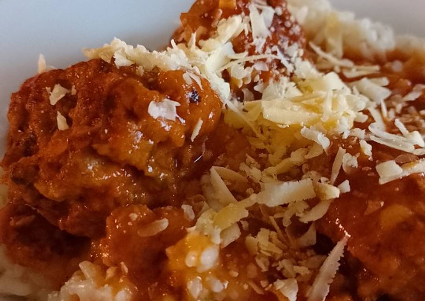 Albóndigas en salsa