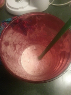 A picture of Peanut Butter/Banana/Chocolate Chip Smoothie.