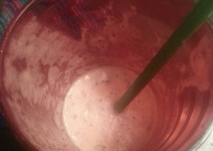 Peanut Butter/Banana/Chocolate Chip Smoothie Recipe