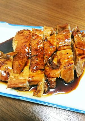 A picture of Sweet Teriyaki Chicken That Goes Great with Rice.