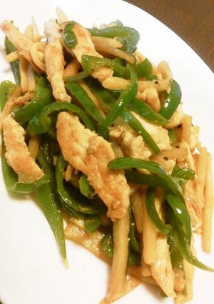 A picture of Easy and Soft Chicken Breast Chinjao Rosu-style.