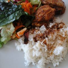 A picture of Caribbean style chicken.