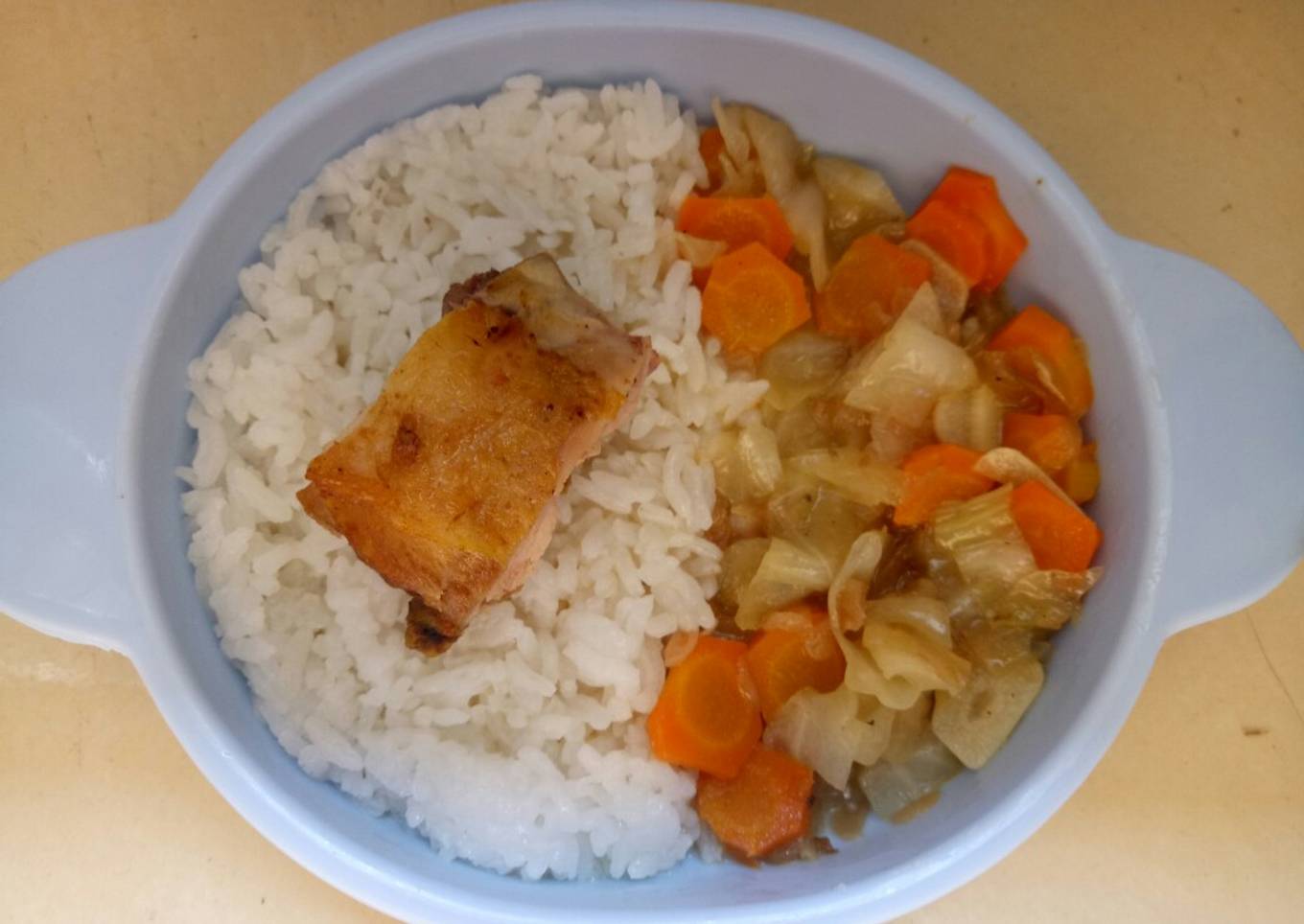 MPASI 1th : Tumis Wortel Kol dan Ayam Goreng