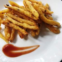 A picture of Suji finger chips.