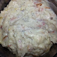 A picture of Cracker Barrell Gravy With A Twist.