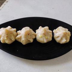 A picture of Rice flour Modak.