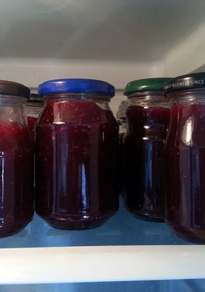A picture of berry xmas jam.