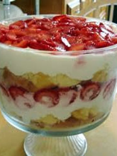 A picture of Strawberry Angel Food Delight.