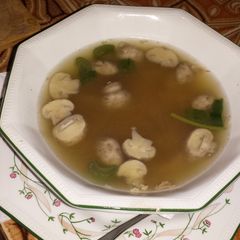 A picture of Chicken And Mushroom Soup.