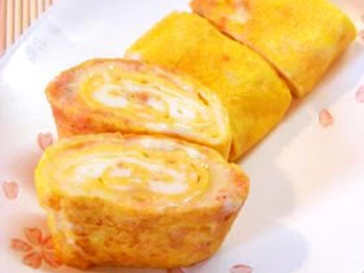 Easy Way Prepare Tamagoyaki Japanese Omelettes with Salmon Flakes and Cheese the So Delicious Tasty