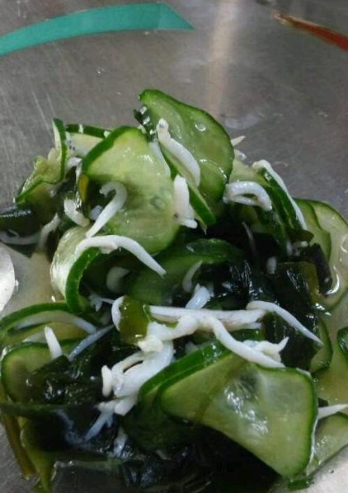 A picture of Time-Saving Cucumber, Wakame Seaweed and Shirasu Vinegar Toss.