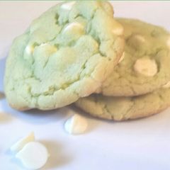 A picture of Pistachio Pudding Cookies.