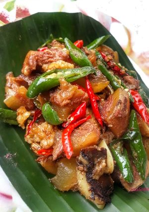 Foto resep Kikil Pedas Manis Cabai Ijo & Tips Menyimpan Kikil