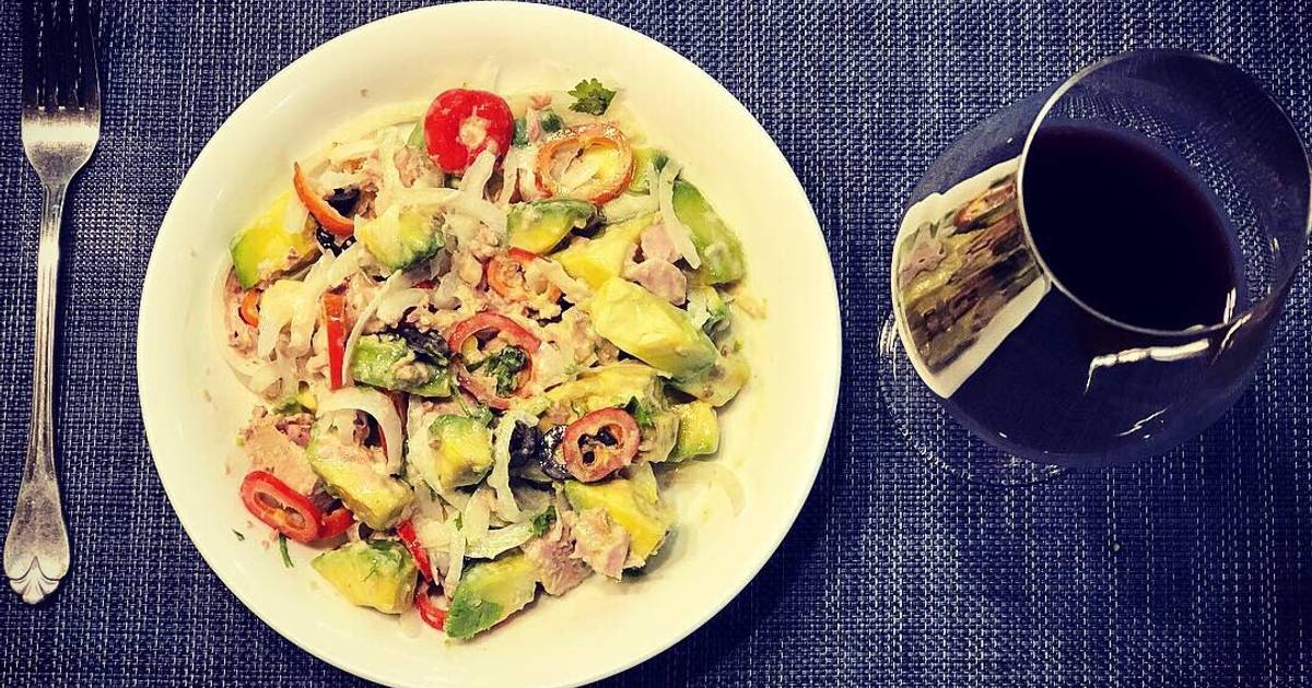 Cách Làm Món Salad bơ cá ngừ của Ha Le - Cookpad