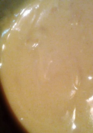 A picture of simple beef gravy.