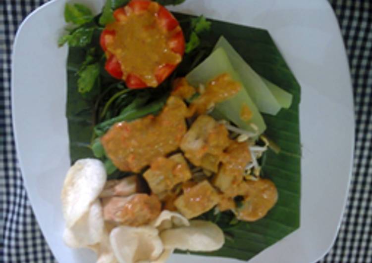 Salad Indonesia: Lotek