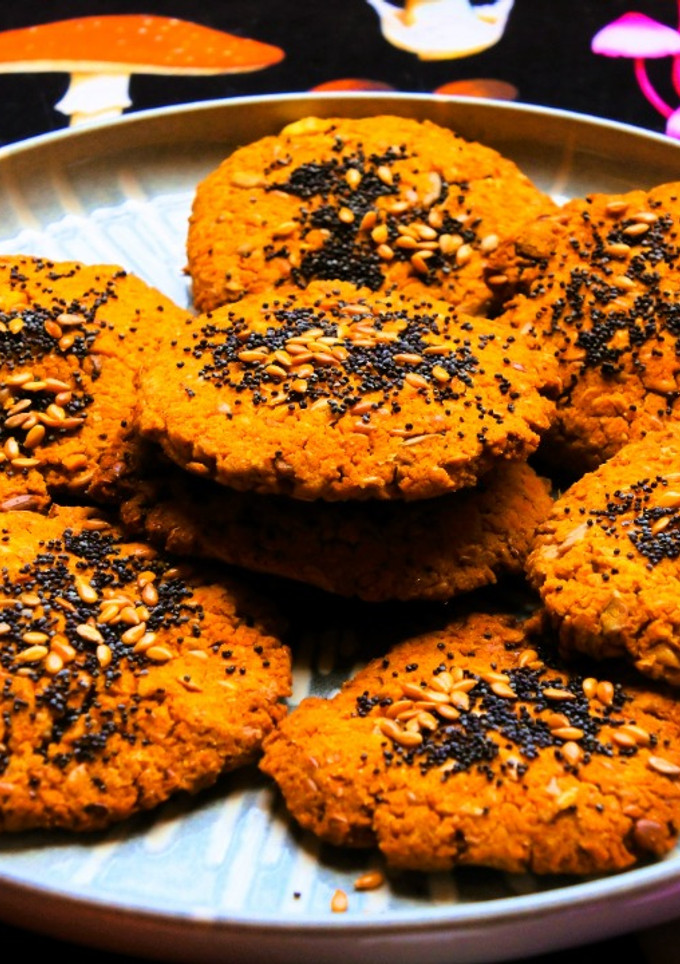 Una foto de Galletas de garbanzos, pimentón y semillas