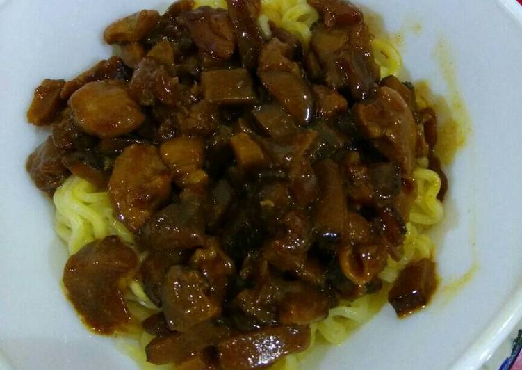 Resep Mie ayam jamur(pake Indomie), Enak
