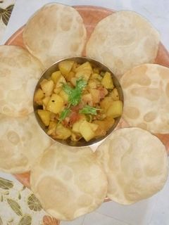 আলুর তরকারি(aloor tarkari recipe in Bengali) রেসিপির প্রধান ছবি