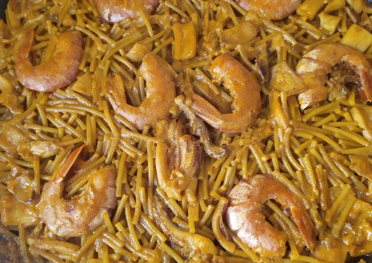 Fideuá súper fácil y rápida