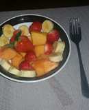 Desayuno de frutas menta y miel de abeja