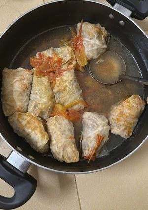 Hình của món Bắp cải cuộn thịt sốt cà chua.