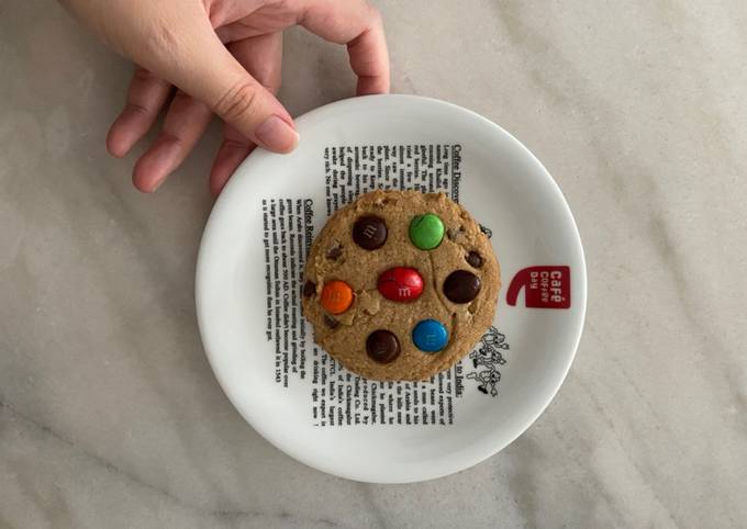 Steps to Make Ultimate Mimi&#39;s M&amp;M Cookies