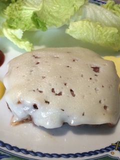 Una foto de Hamburguesa con bacon y queso 🇺🇸