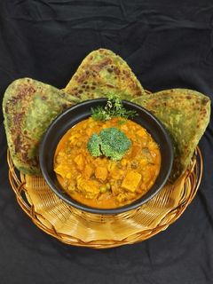 વેજ દિવાની હાંડી સબ્જી (Veg.Diwani Handi Recipe In Gujarati) રેસીપી મુખ્ય ફોટો