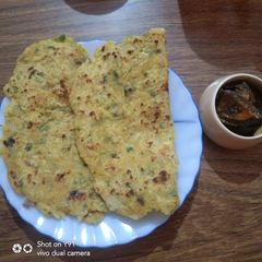 A picture of Onion Radish Paratha.